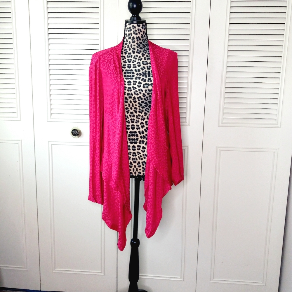 Logo Lori Goldstein pink silky look open cardigan with slash pockets siz…